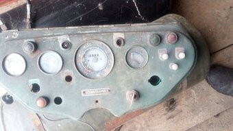 Predám na Praga PV3S v3s spojovacia tyč predná náprava kulis