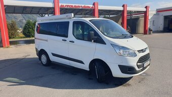 Ford Tourneo Custom obytná verzia pre dvoch, resp 8 miest