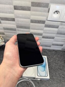 iPhone 15 blue 128 gb ako novi v zaruke