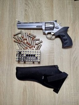 Predam revolver TAURUC -Tracker