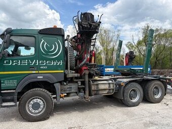 VOLVO FM 460 s prívesom a hydr. rukou Palfinger Epsilon