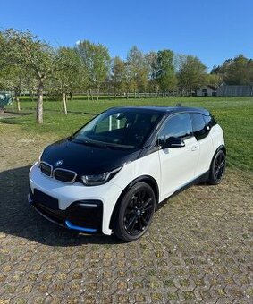 BMW i3 i3s 120Ah, rok výr. 03/2022, Naj. 81 000 km, SOC