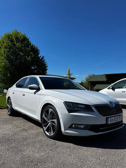 Škoda Superb 3 2,0 TDi DSG Limusine