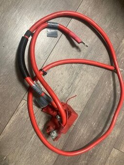 BMW e60 plusovy kabel baterie