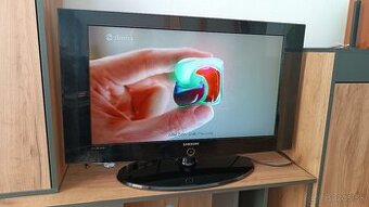 Televízor Samsung 32"80cm