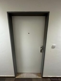 Bezpecnostne exterierove dvere