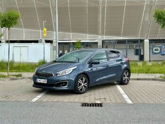 KIA Ceed 1.4 CRDi Silver