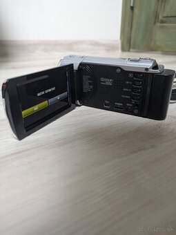 Predám kameru JVC GZ-E 100SE