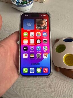 iPhone 14 pro zlatý
