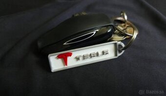 TESLA - kľúčenka