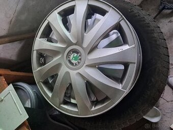 Plechové disky R15 Škoda Octavia II+ pneumatiky