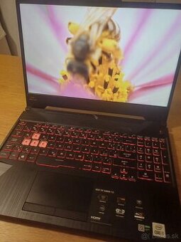 Herný notebook GTX 1660 Ti 6GB i7-10870H 16GB RAM
