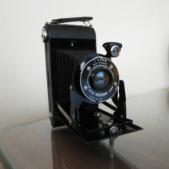 Starý fotoaprát Kodak Junior