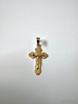 Zlatý prívesok krížik 585