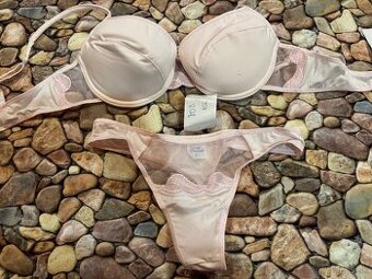 Ružová spodná bieližeň