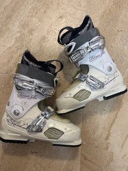 Salomon dámske lyžiarky 39
