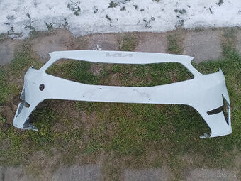 předni naraznik kia ceed 2019