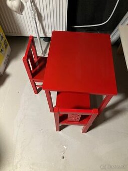 Detsky stol a stolicky