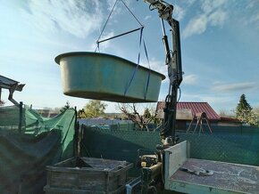 Auto s Hydraulickou rukou