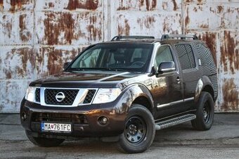 Nissan Pathfinder 3.0 V6 A/T 7MIEST