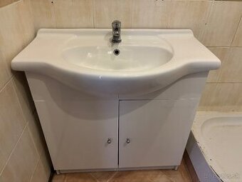 Umyvadlo so skrinkou