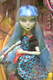 Monster High bábiky Ghoulia, Operetta, vinyl Draculaura - 1