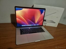 MacBook Pro 2017 15" - 1