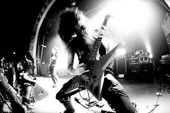 Metalový gitarista