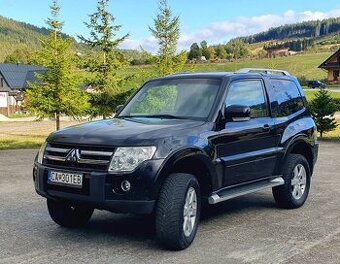 Mitsubishi Pajero IV