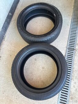 Predám 2ks letné pneu Bridgestone 215/50 r18