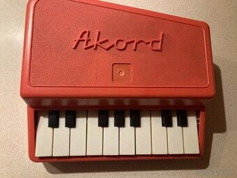 retro klavir pianko akord