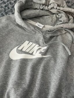 CROPTOP MIKINA NIKE S