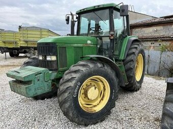 John Deere 6910