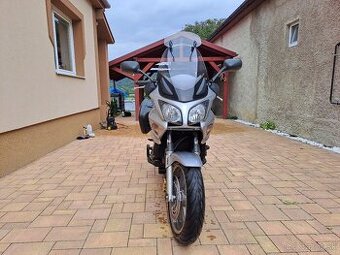 Pedám Honda CBF 1000 A - nová STK