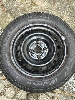 Predám 185/60 R15