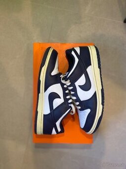 Nike Dunk Low “Midnight Navy”