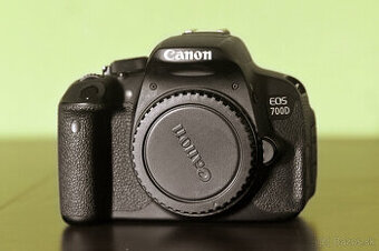 Canon 700D (nefunkčný vstavaný blesk)