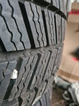 Celorocne 235/65R16 c Continental