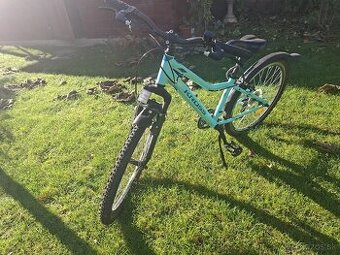 Predám dievčenský bicykel 24-pal. kolesá, pre 125 - 145 cm