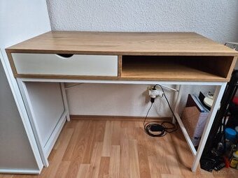 Predám písací stôl