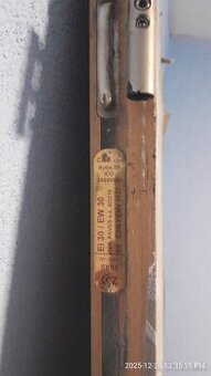 Dvere do bytu bezpecnostne