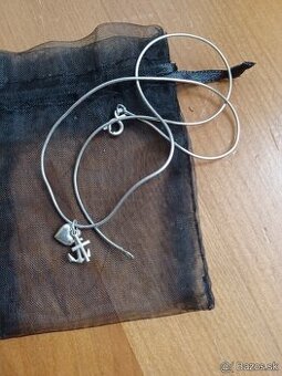 Strieborná retiazka s príveskom