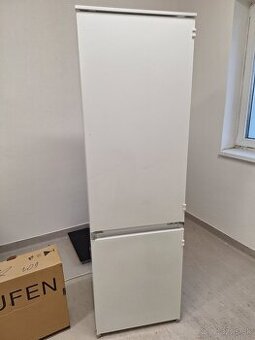 Chladnička s mrazničkou Elektrolux vstavaná