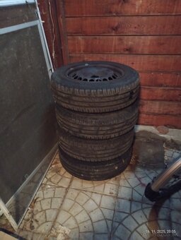 Predám let. gumy  Barum Bravuris 185/65 R15  aj s diskami