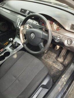 airbag, radio ,zadny naraznik, kluc, passat b6 ,vw