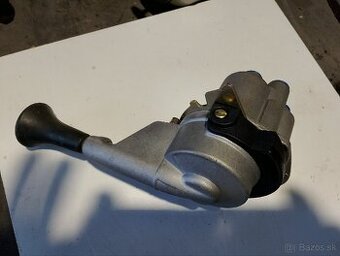 Tatra 815 páka ručnej brzdy