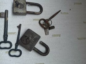 Staré klúče,zámký