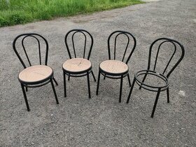 Predám  4 čierne stoličky  (konštrukcie)
