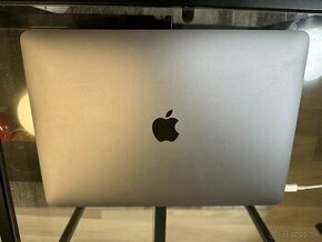MacBook Pro 13” 2017 - 1
