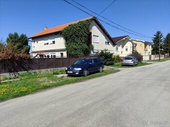 Predám veľký rodinný dom  v obci Dolný Ohaj